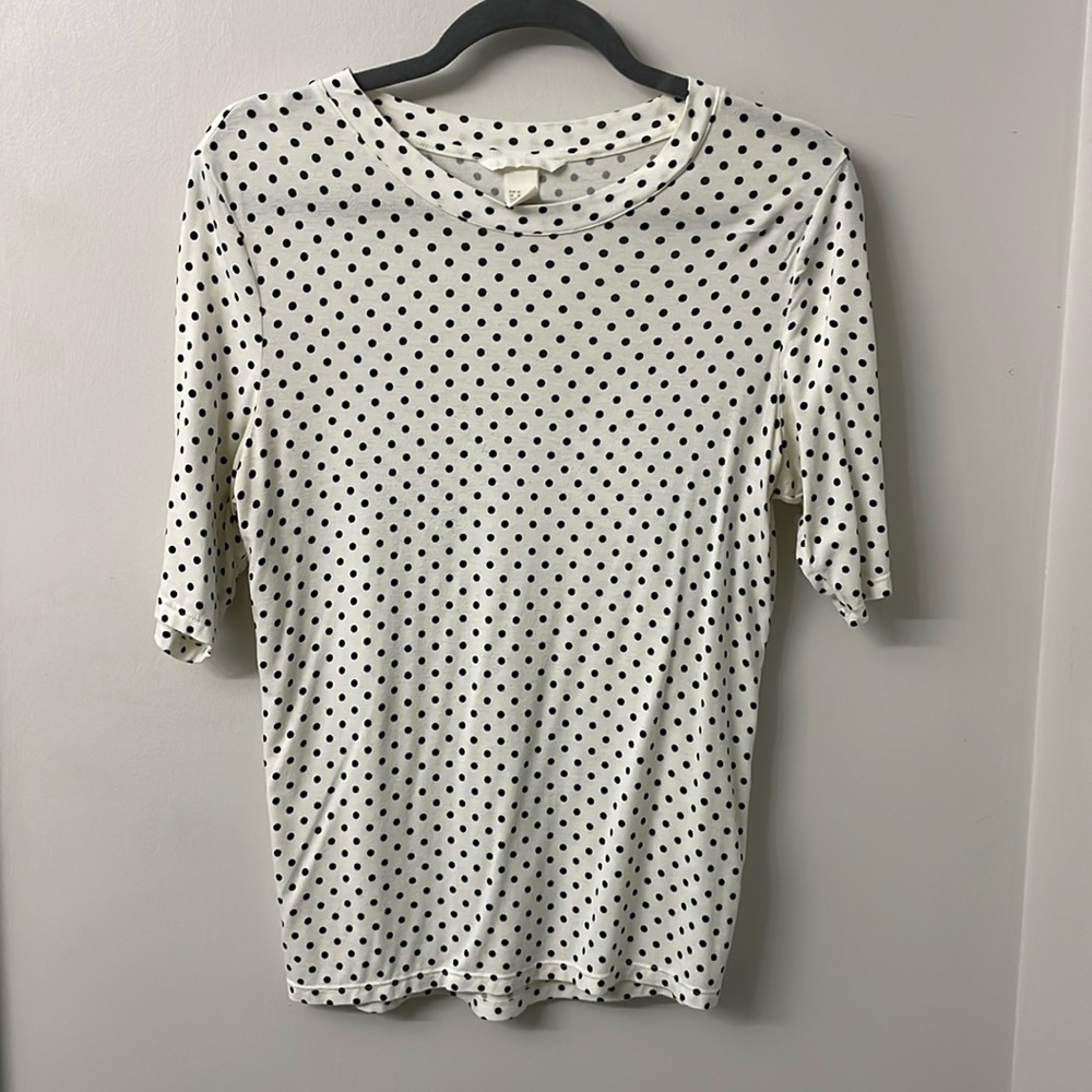 💲💲💲H&M shirt. Size Medium